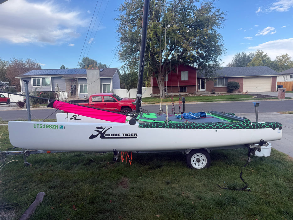 Used hobie tiger spinnaker hoop with new neon pink spin bag