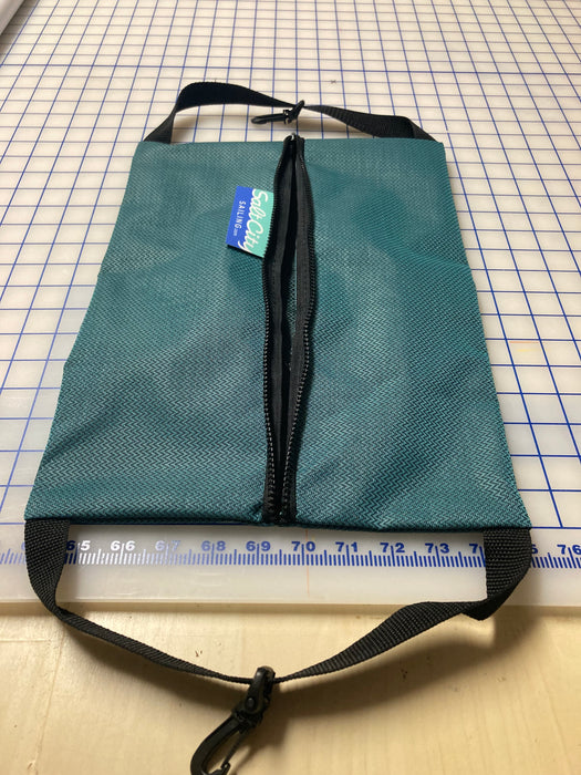 Large Zippered clip on tramp zipper bag green