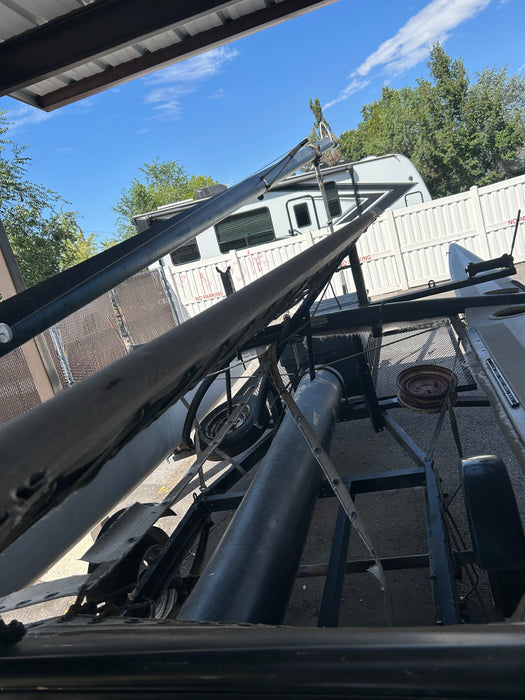 Used pair hobie 18 sx wings with new trampolines in black